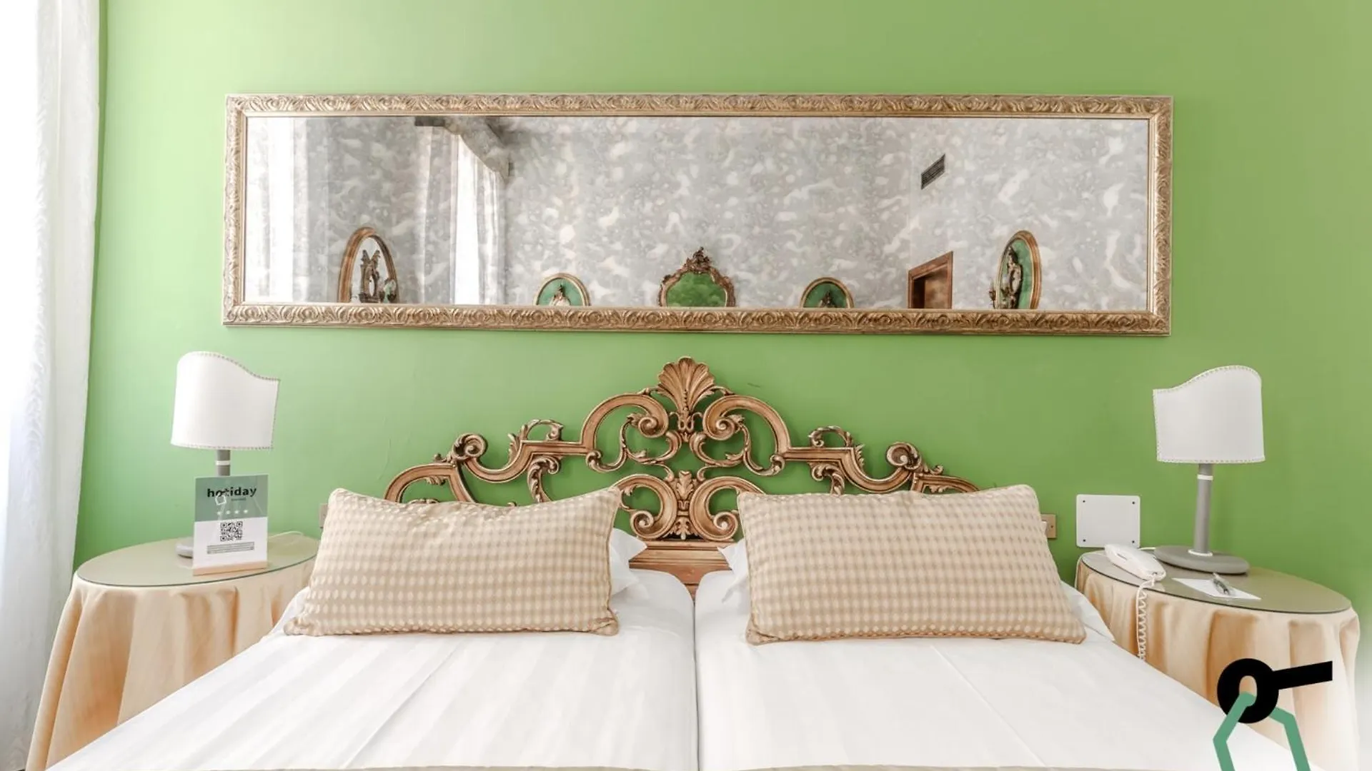 Hotiday Room Collection - Venezia Santa Lucia Hotel Venice