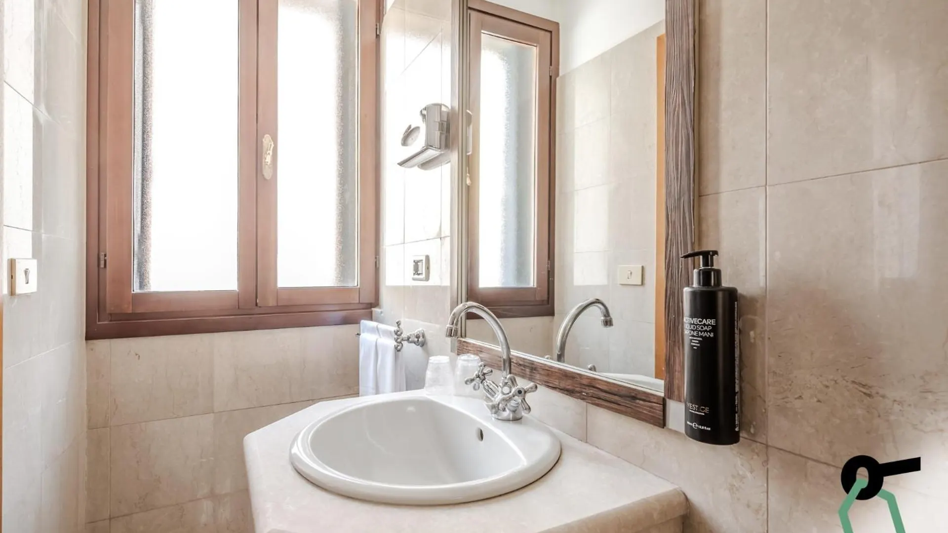 Hotiday Room Collection - Venezia Santa Lucia Hotel