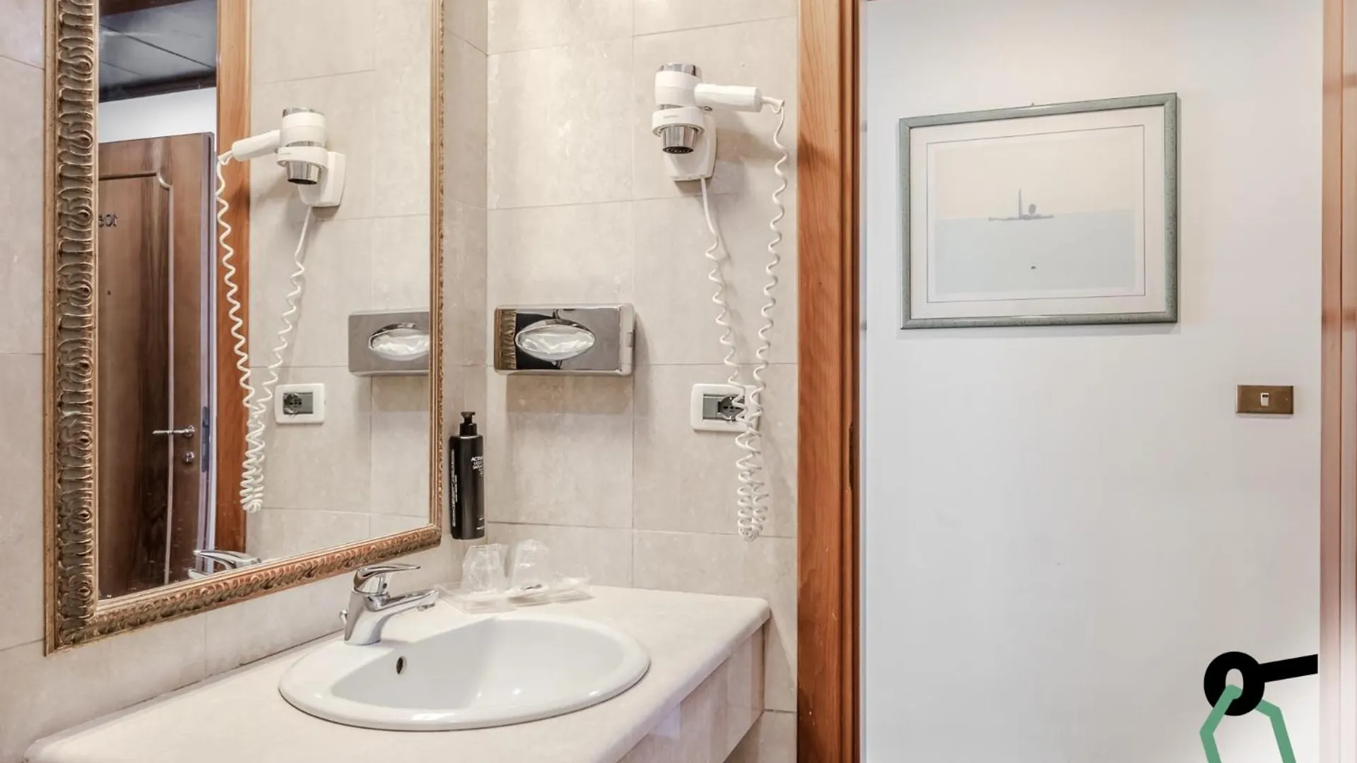 Hotiday Room Collection - Venezia Santa Lucia 4*, Venice Italy