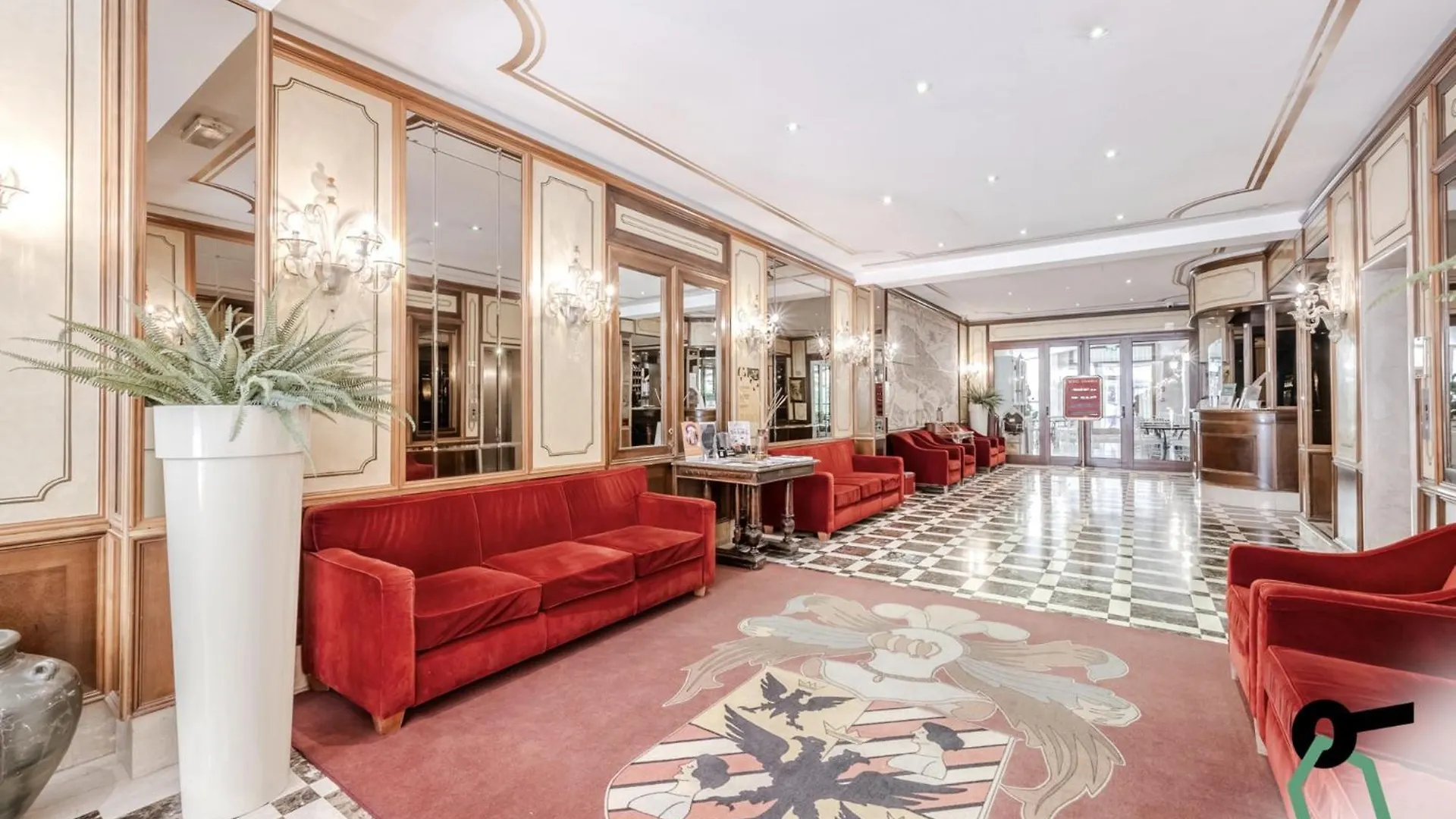 Hotiday Room Collection - Venezia Santa Lucia 4*, Venice